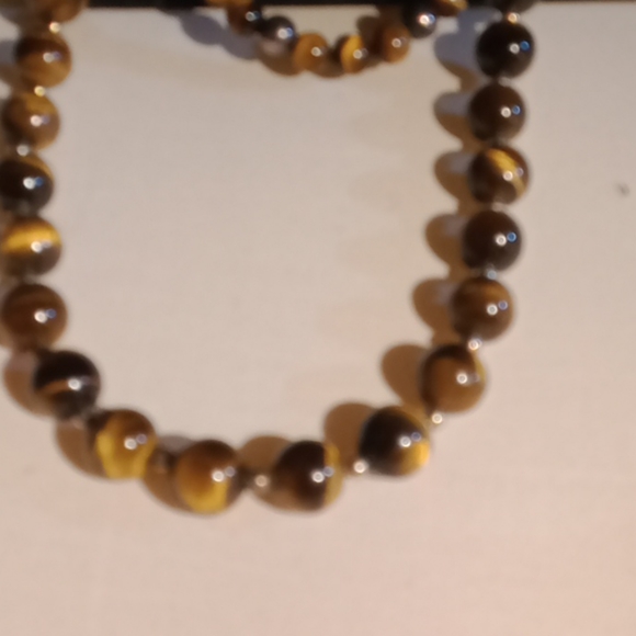 HONORA tiger's eye bead necklace and 2 bracelets - Picture 3 of 6